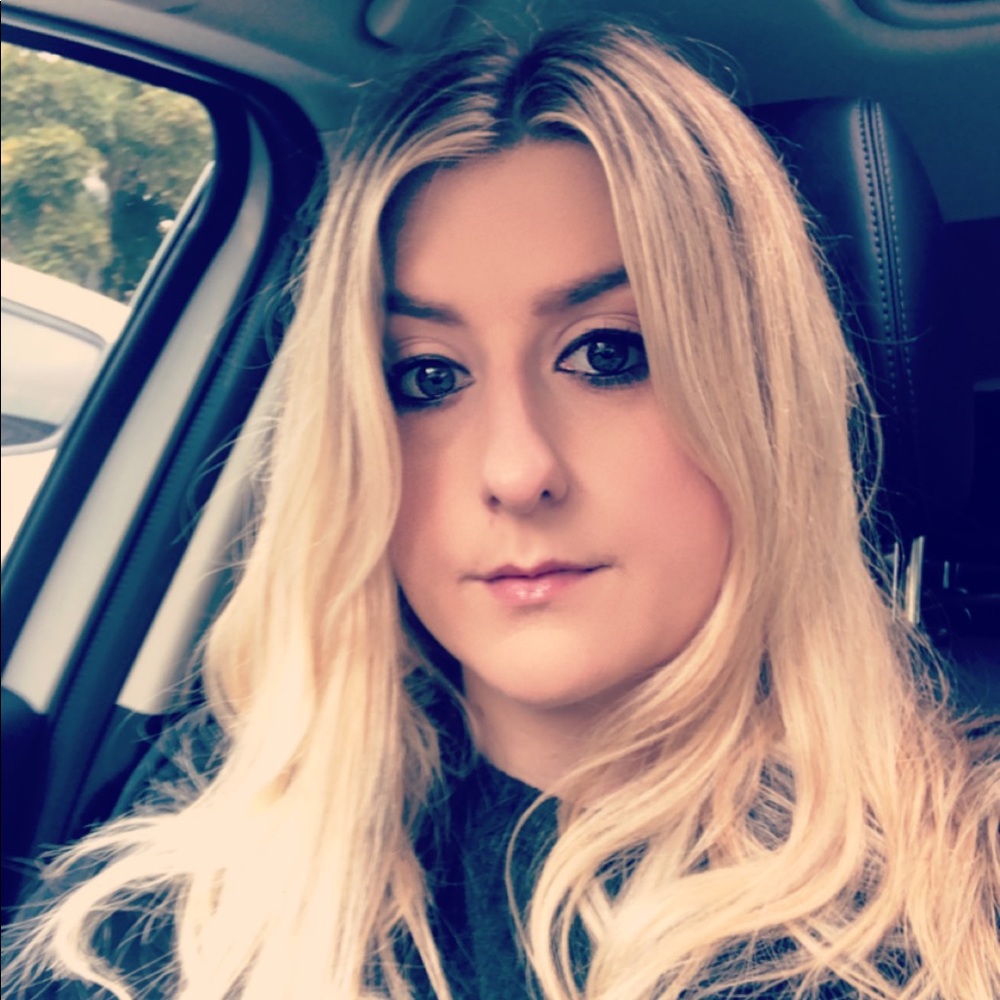 Meet your Posher, Caleigh